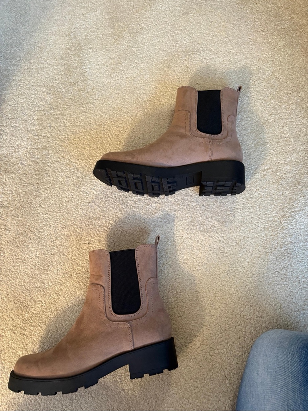 Old Navy Taupe Chelsea Lug Sole Ankle Boots